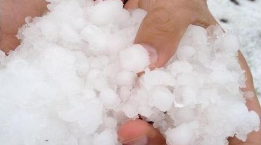 &Ccedil;orum&rsquo;da Şiddetli Yağmur Ve Dolu Yağışı Hayatı Fel&ccedil; Etti