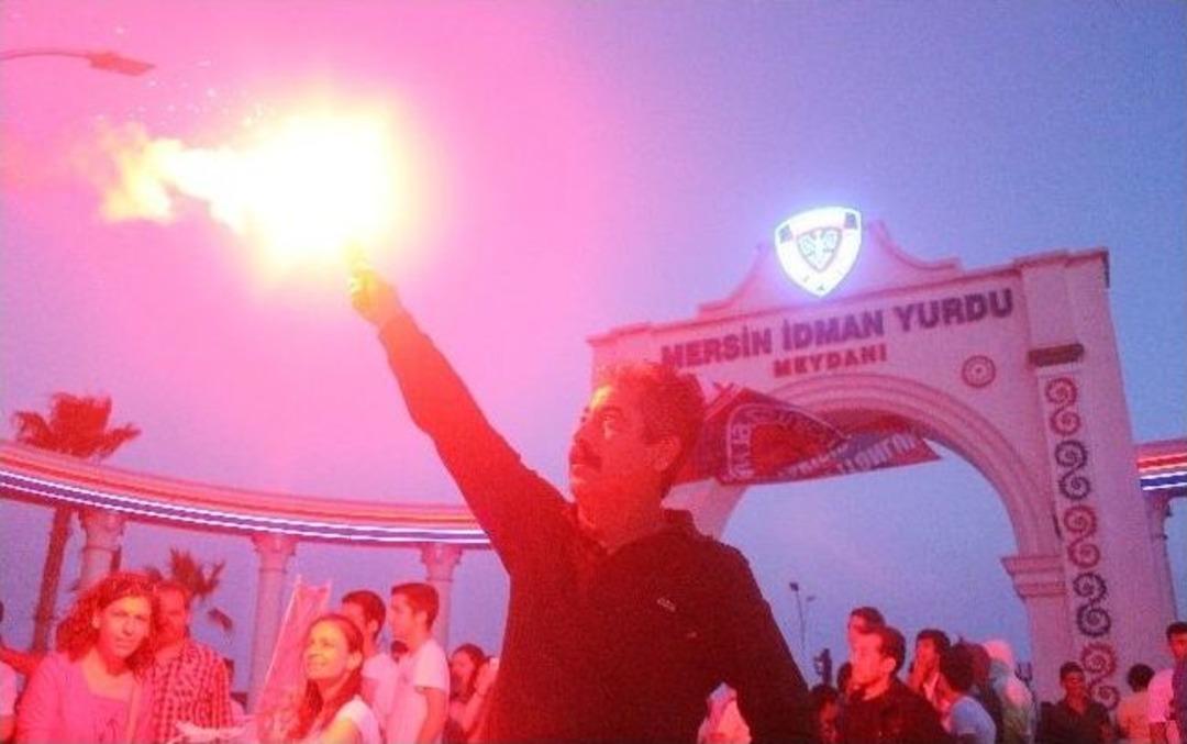 Mersin&rsquo;de S&uuml;per Lige &Ccedil;ıkma Coşkusu