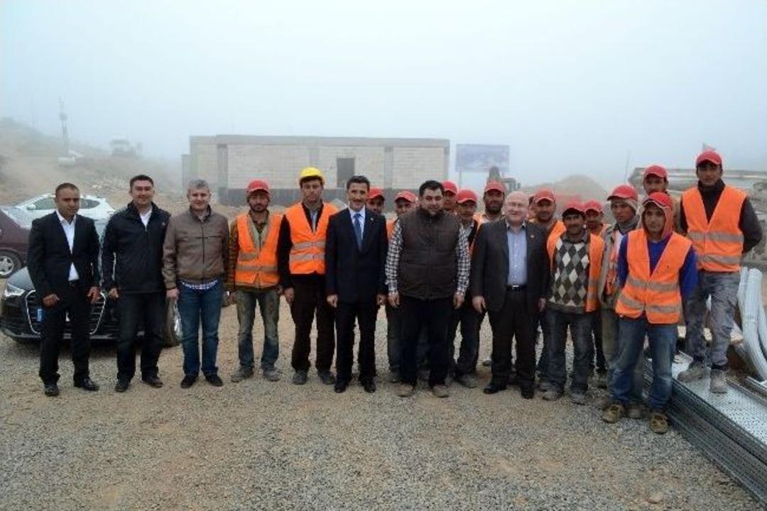 &Ccedil;ambaşı Yaylası'na Yapılan Kayak Tesisi Hızla İlerliyor