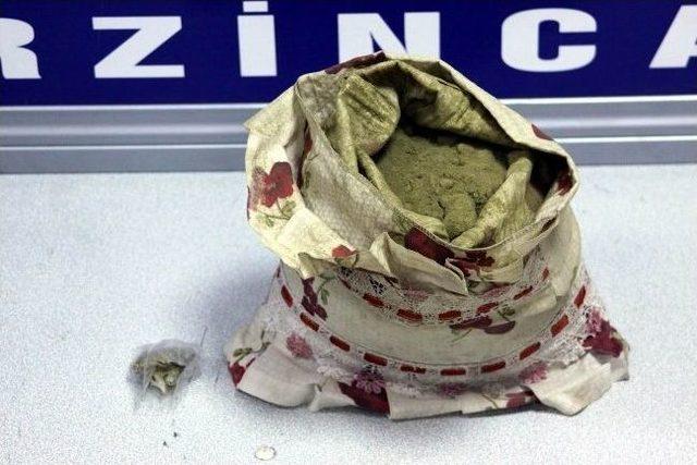 Erzincan&rsquo;da 2 Kilogram Toz Esrar Ele Ge&ccedil;irildi 1