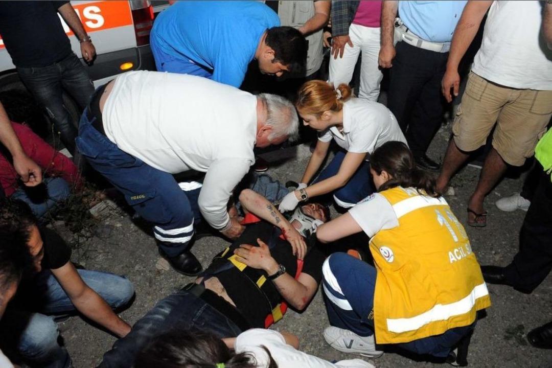 Otomobil Takla Attı: 4 Yaralı