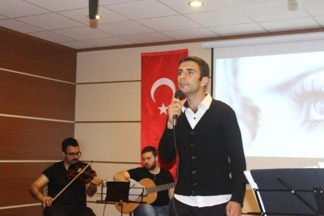 Tek Hece Adlı Şiir Dinletisi B&uuml;y&uuml;k Beğeni Topladı