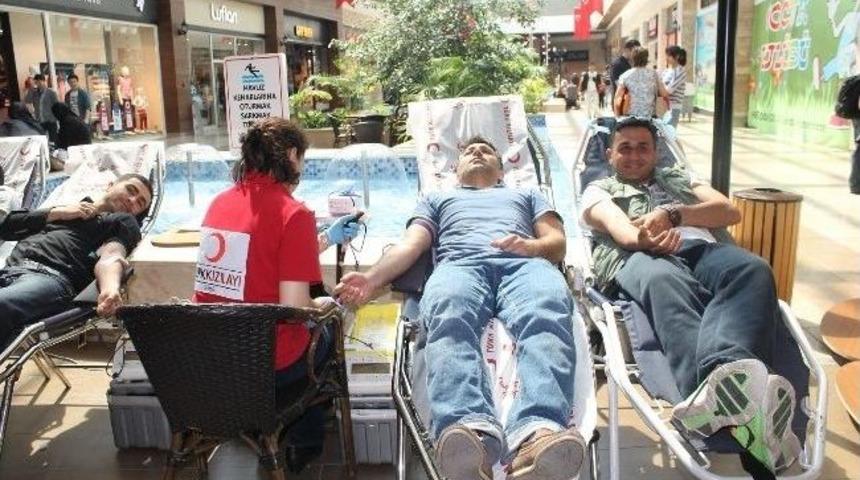 Highway&rsquo;da Kan Bağışı Kampanyası