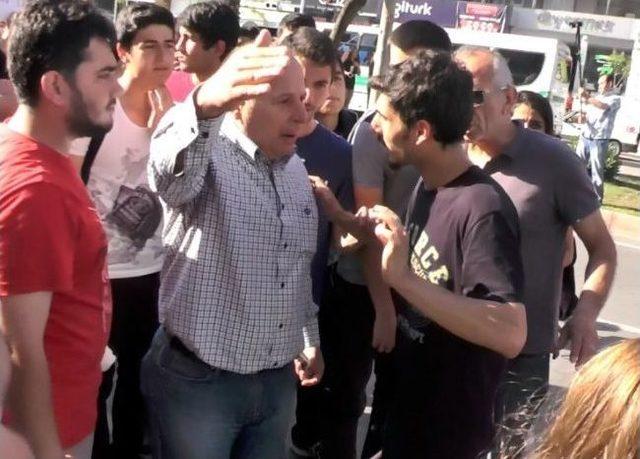 Chp'li Milletvekili Liseli Öğrencilere Protesto Yaptırdı