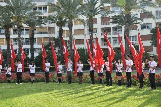 İzmir de Buruk 19 Mayıs T&ouml;reni 1