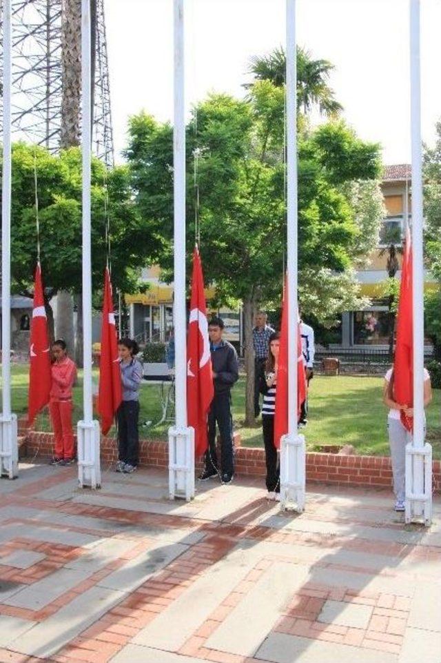 19 Mayıs'a Buruk Kutlama