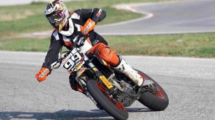 Romanya&rsquo;da Zirve Asrın Rodi Pak&rsquo;ın