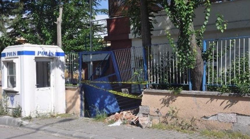 Polisten Ka&ccedil;an S&uuml;r&uuml;c&uuml; Emniyetin Duvarını Yıktı