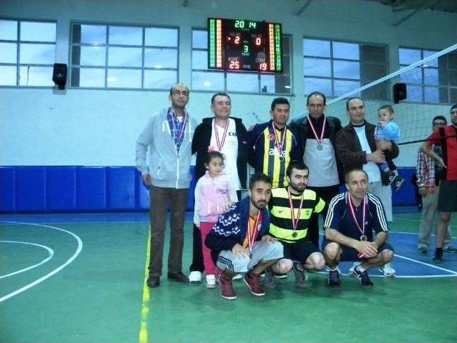 Bahar Voleybol Turnuvası Sona Erdi