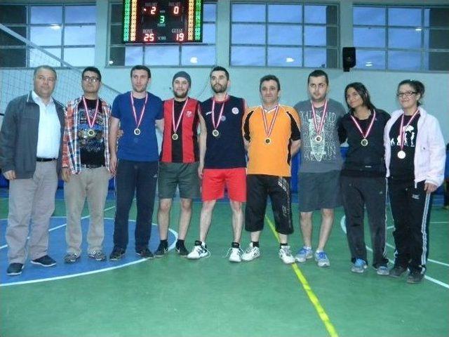 Bahar Voleybol Turnuvası Sona Erdi