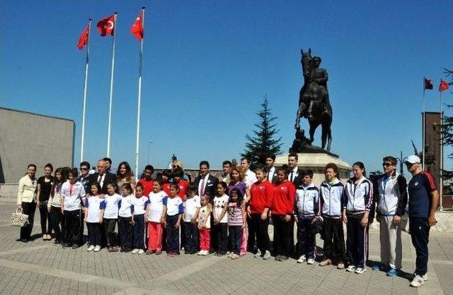 19 Mayıs Atatürk'ü Anma Ve Gençlik Spor Bayramı