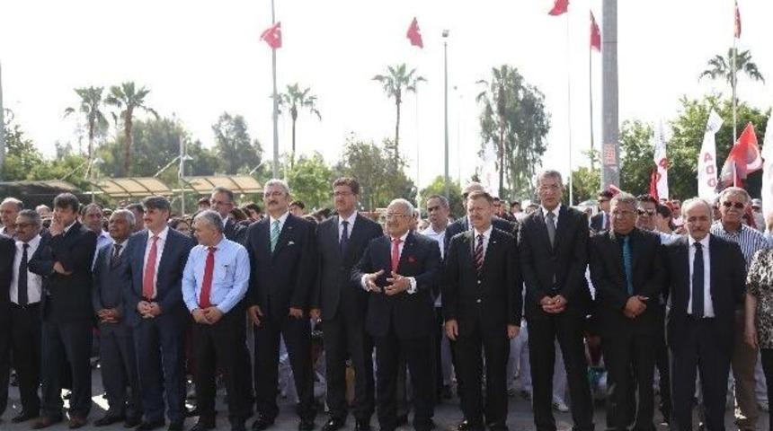 Mersin&rsquo;de 19 Mayıs&rsquo;a Buruk Kutlama