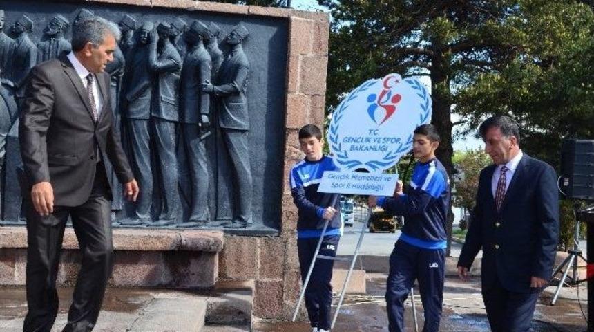 19 Mayıs Buruk Kutlandı