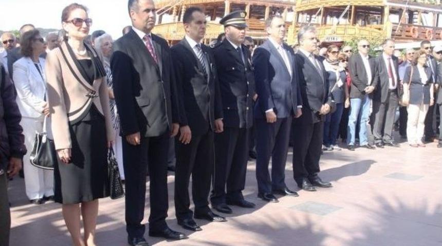 Ayvalık&rsquo;ta 19 Mayıs H&uuml;z&uuml;nl&uuml; Ge&ccedil;ti