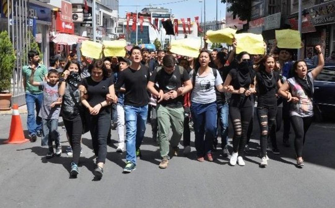 Liseliler, &lsquo;soma&rsquo; İ&ccedil;in Y&uuml;r&uuml;d&uuml;