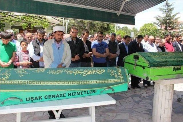 Motor Kazasında Hayatını Kaybeden Baba Oğul Toprağa Verildi