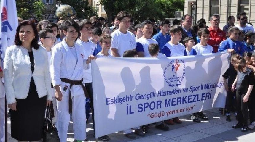 Eskişehir&rsquo;de 19 Mayıs T&ouml;reni