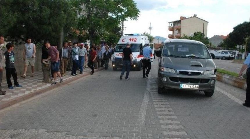 Bayrami&ccedil;&rsquo;te Trafik Kazası; 1 Yaralı