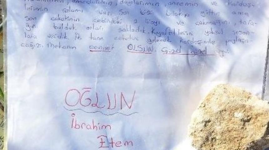 Faciada &Ouml;len Babasının Mezarına Bıraktığı Mektup Y&uuml;rekleri Dağladı