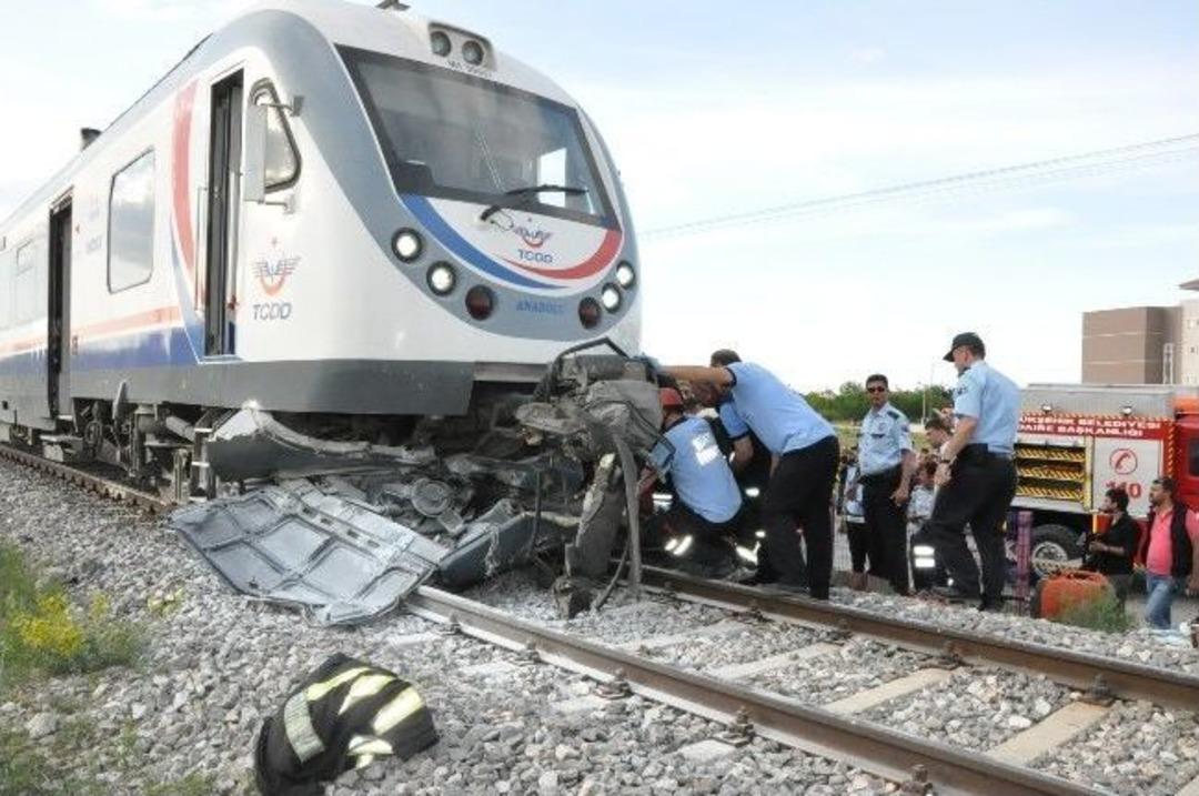 Tren Otomobili Bi&ccedil;ti: 2 &Ouml;l&uuml;