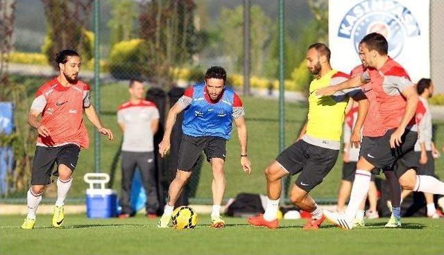 A Milli Futbol Takımı, Avrupa Ve Abd Kampı Öncesi Hazırlıklarını Sürdürdü