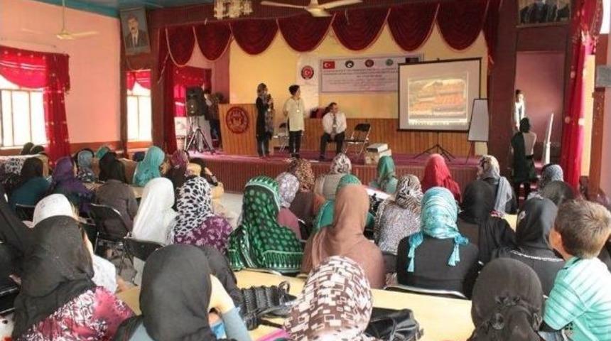 Afganistanlı Kadınlara Gıda &Uuml;retimi Eğitimi