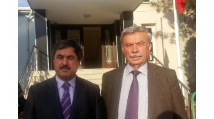 Vahap K&uuml;&ccedil;&uuml;k'ten Başkan Eser'e Ziyaret