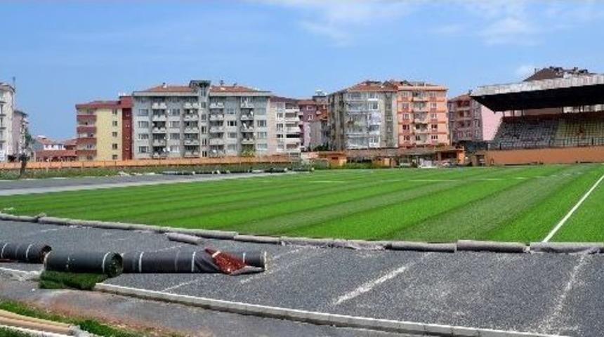 Stadyumda &Ccedil;alışmalar Devam Ediyor