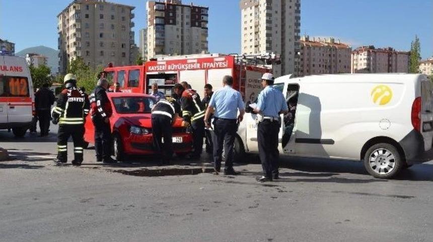 Trafik Kazası: 1 Yaralı