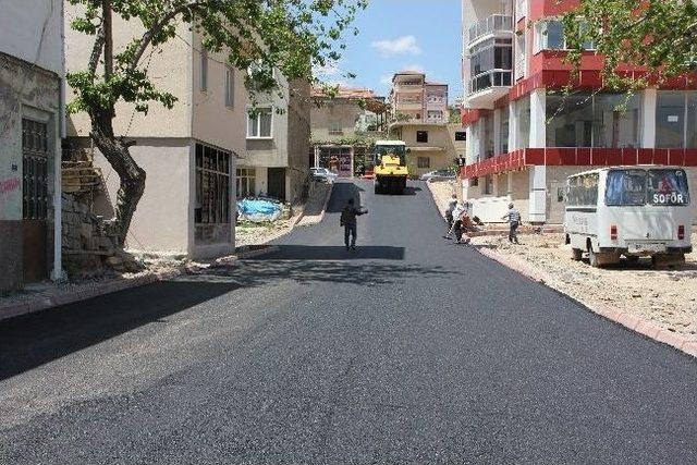 Yahyalı'da Asfaltlama Çalışmaları Hız Kazandı