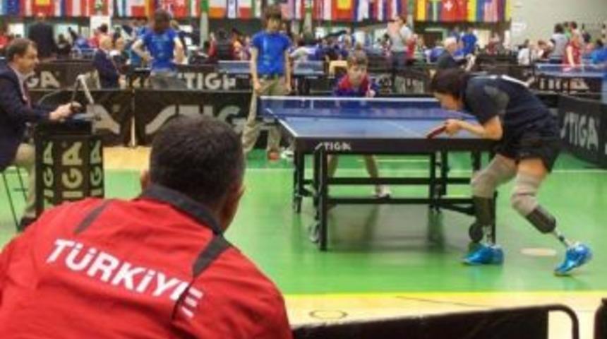 Engelli Masa Tenisinde 10 Madalya