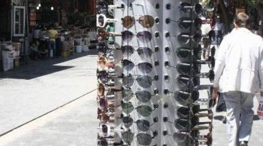 Sahte G&ouml;zl&uuml;kler Piyasa &Ccedil;ıktı!