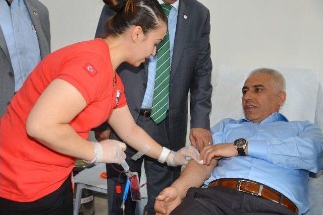 Adana Bt&uuml;&rsquo;de Kan Bağışı Kampanyası 1