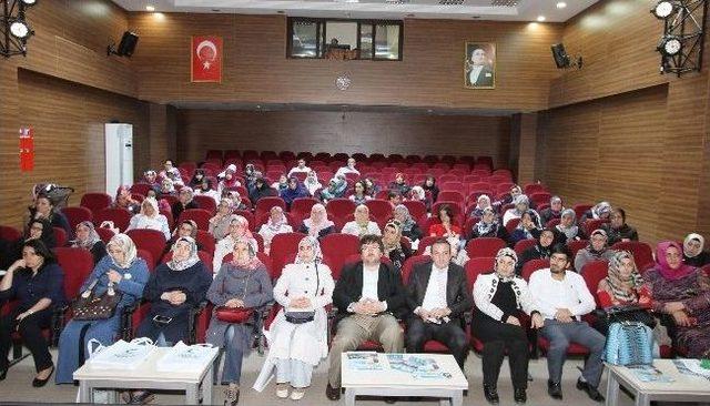 Anneler, Madde Bağımlılığına Karşı Bilinçlendirildi