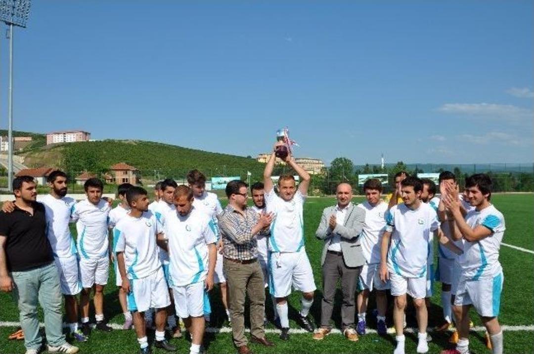 Şampiyon D&uuml;zce Myo