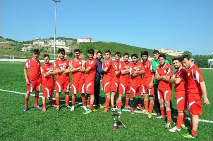 Şampiyon Düzce Myo G5