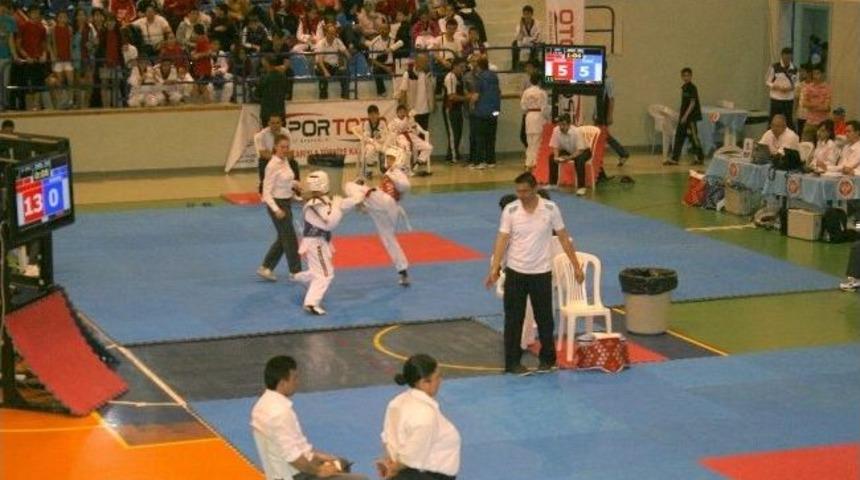 T&uuml;rkiye Yıldızlar Taekwondo Şampiyonası Marmaris&rsquo;te Başladı