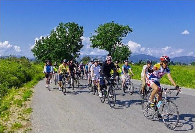 Yenikent’e Pedal Çevirdiler 1