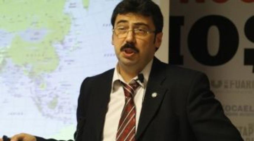 Gazeteci-yazar Alptekin Cevherli T&uuml;rkiye&rsquo;nin Dış Politikasını Analiz Etti