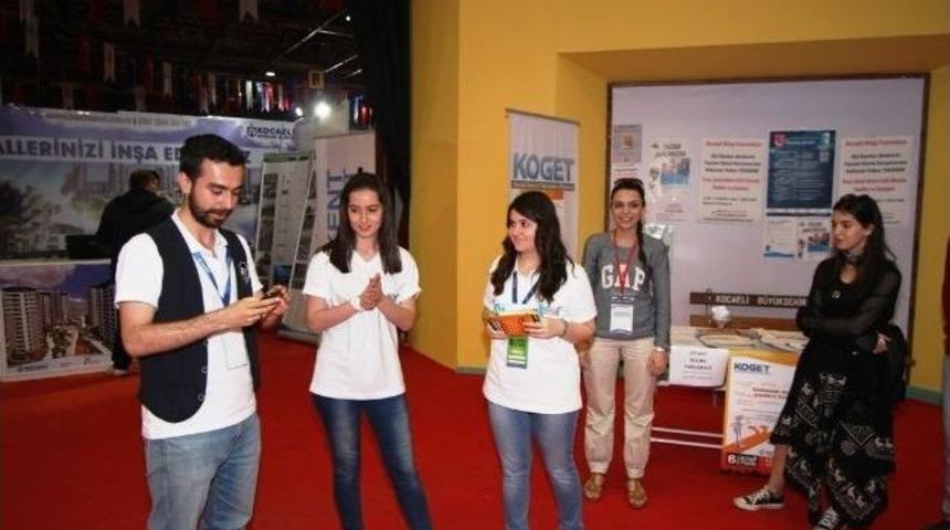 Kitap Fuarında Zevkli Yarışma