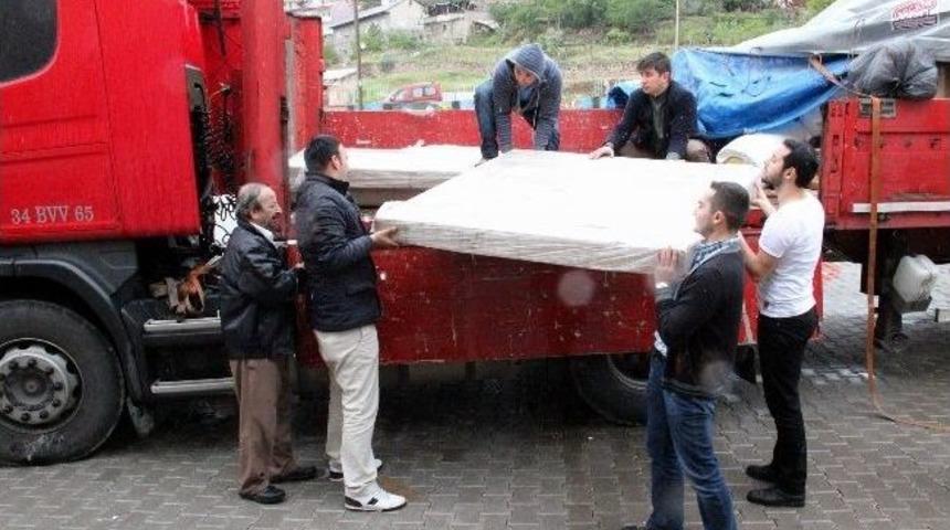 Vadi Federasyon Gen&ccedil;liğinden Okullara Malzeme Desteği