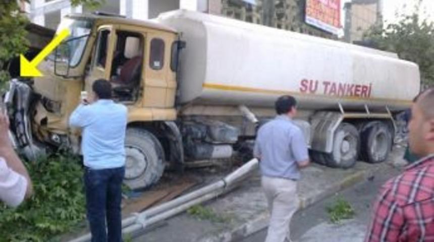 Freni Boşalan tanker dehşet sa&ccedil;tı