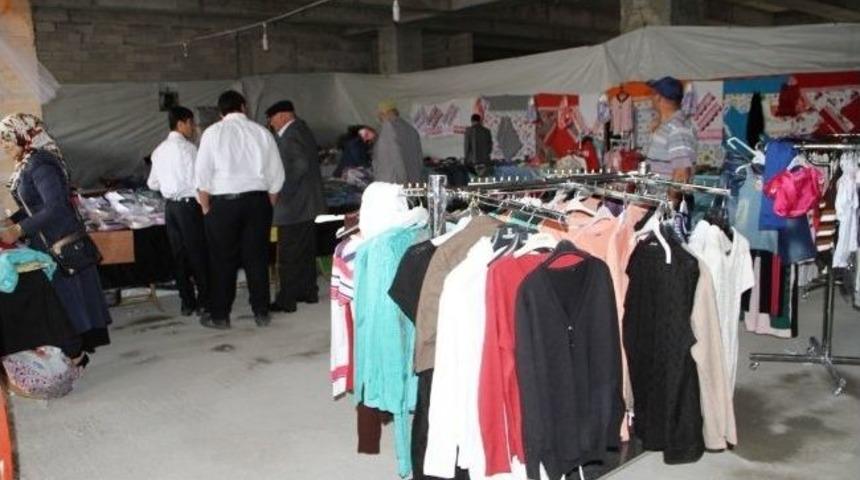 Kur&rsquo;an Kursu &Ouml;ğrencileri Yararına Kermes