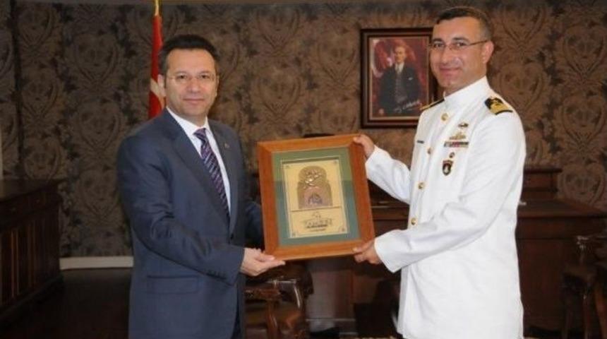 Savaş Gemisi Komutanı Vali Aksoy’u Ziyaret Etti