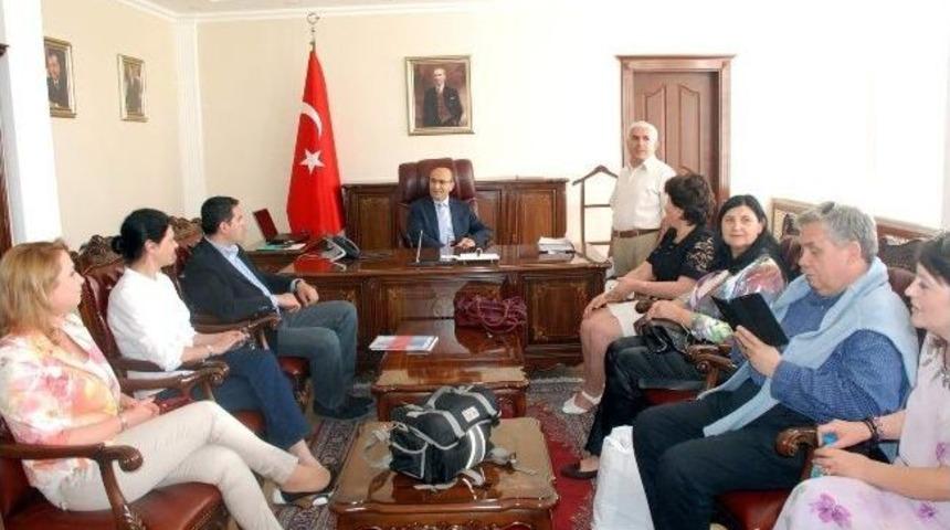 Romanyalı Eğitimcilerden Vali Demirtaş&rsquo;a Ziyaret