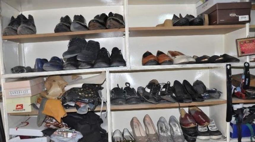 Yaz Sezonu Ayakkabı Tamircilerine Yaradı