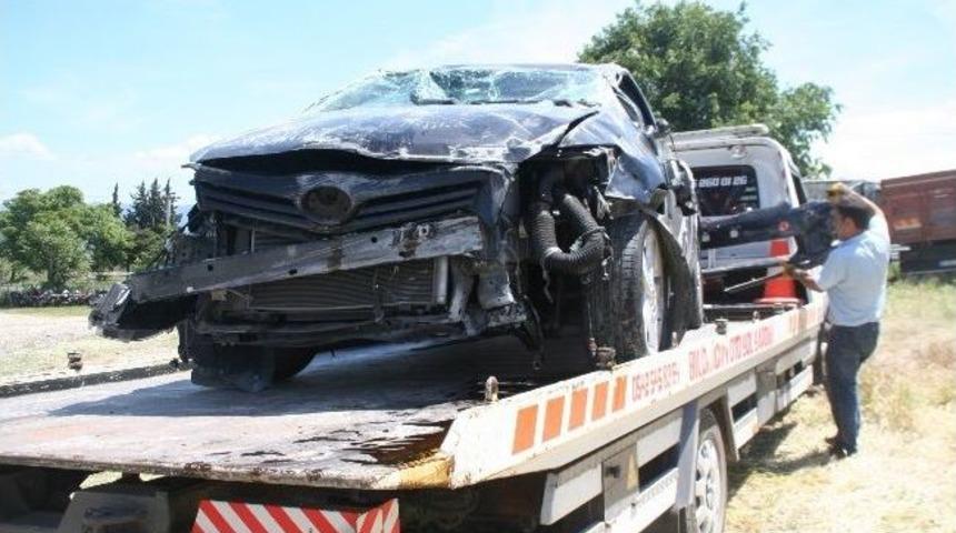 Bilecik&rsquo;te Otomobil Şarampole Yuvarlandı: 3 Yaralı