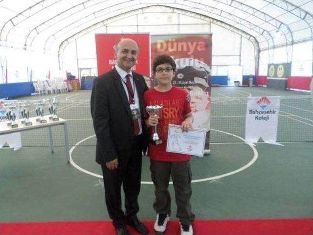 Burhaniye&rsquo;de Atat&uuml;rk Tenis Turnuvası 3