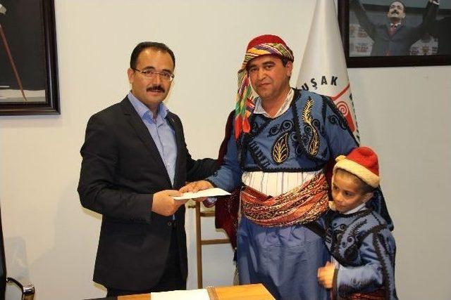 Uşaklı Efelerden &Ouml;rnek Davranış 1