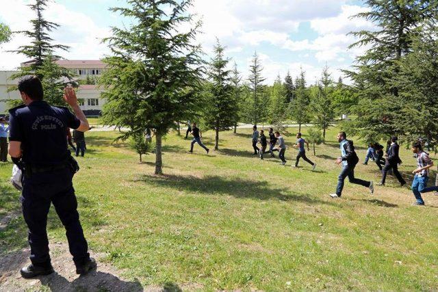 Erciyes Üniversitesi'nde Gerginlik